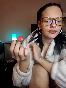 Snapshot of Jujuicy_97 chatting on 03.20.25 Jujuicy 97 online show from 03.20.25