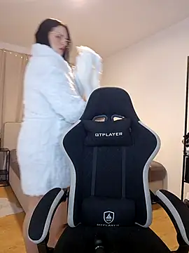 Snapshot of Jujuicy_97 chatting on 11.08.25 Jujuicy 97 online show from 11.08.25