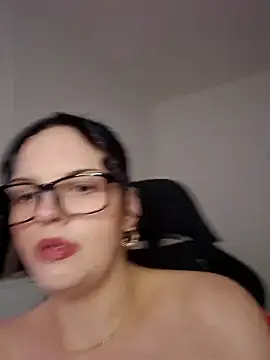 Snapshot of Jujuicy_97 chatting on 12.15.25 Jujuicy 97 online show from 12.15.25