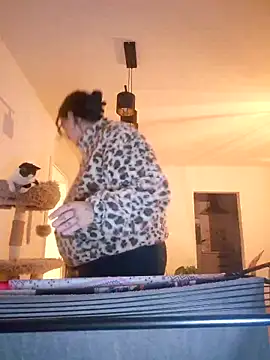 Snapshot of Jujuicy_97 chatting on 12.16.25 Jujuicy 97 online show from 12.16.25