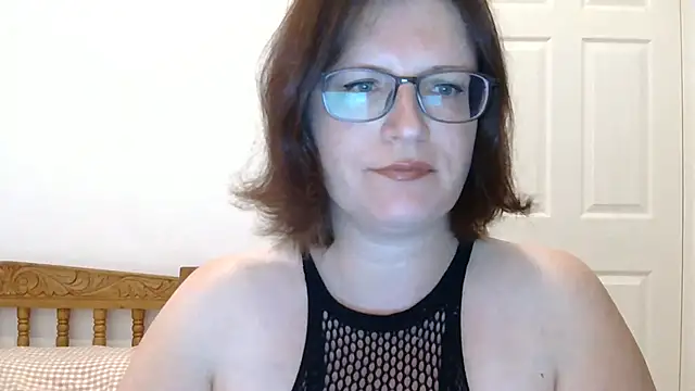 CrimsonMistress online show from 12.20.25