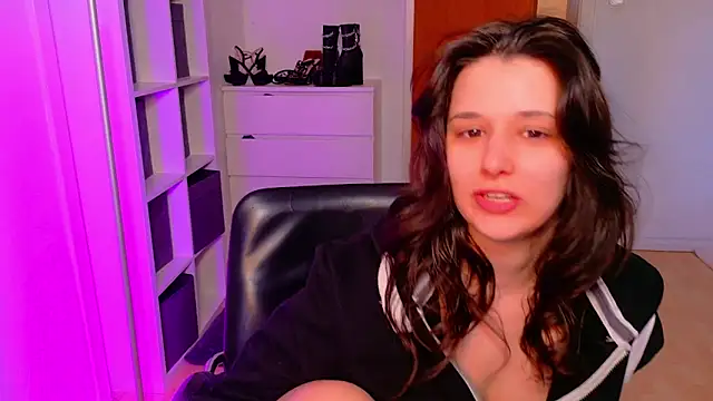 jenna-sxy19 online show from 03.17.25