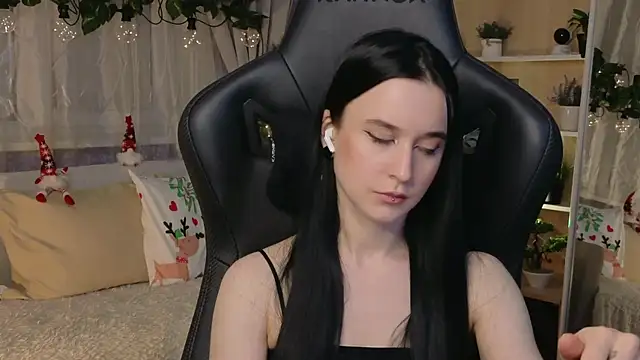 KiraLiLime online show from 02.09.25