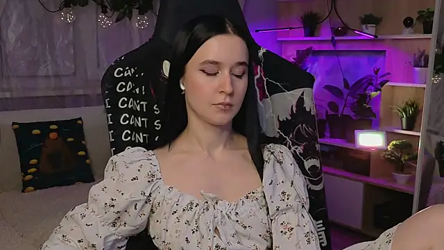 KiraLiLime online show from 03.22.25