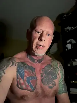 Snapshot of army0f0ne007 chatting on 12.16.25 army0f0ne007 online show from 12.16.25