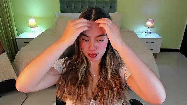 Snapshot of _Charlotte_evans_1 chatting on 02.04.26 Charlotte evans 1 online show from 02.04.26