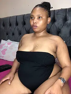 Snapshot of Anaelle24 chatting on 02.23.26 Anaelle24 online show from 02.23.26