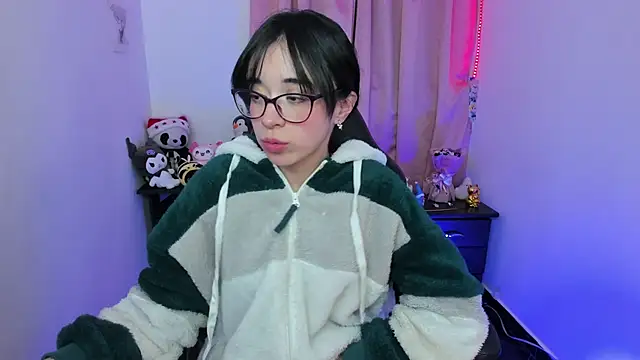 Snapshot of indra_cam chatting on 01.23.25 indra cam online show from 01.23.25
