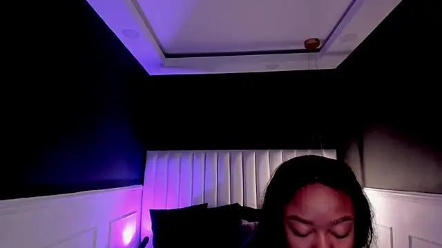 mia schwarz online show from 04.24.26