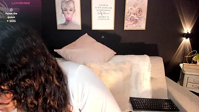 Snapshot of Keisha_west chatting on 02.04.25 Keisha west online show from 02.04.25