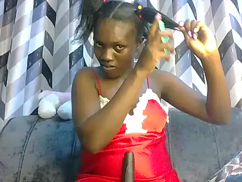 Snapshot of Slimthick900 chatting on 03.04.25 Slimthick900 online show from 03.04.25