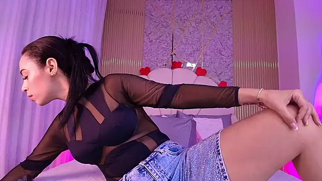 Snapshot of aisha_sh chatting on 02.14.26 aisha sh online show from 02.14.26