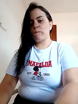 Im Amelia online show from 02.22.25