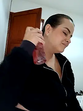 Im Amelia online show from 03.12.25