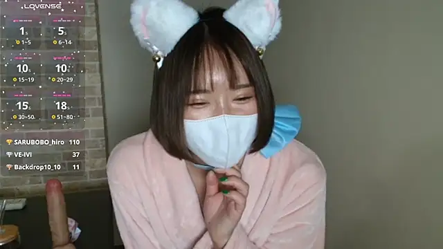 Snapshot of sara__xx__love chatting on 12.10.24 sara xx love online show from 12.10.24