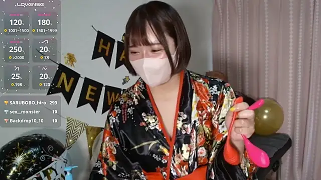 Snapshot of sara__xx__love chatting on 01.02.25 sara xx love online show from 01.02.25