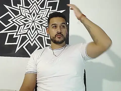  CHRIS-DENNIS  online show from 04.19.26