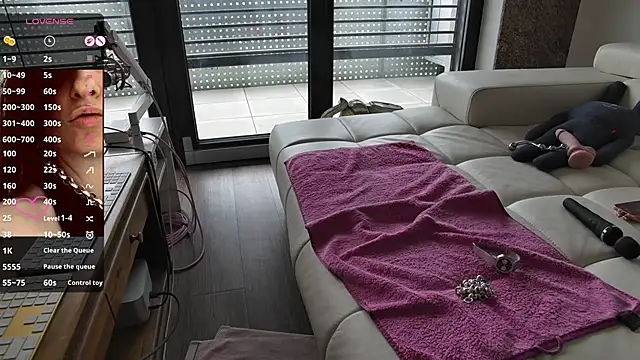 sexyLolia11 online show from 07.19.26