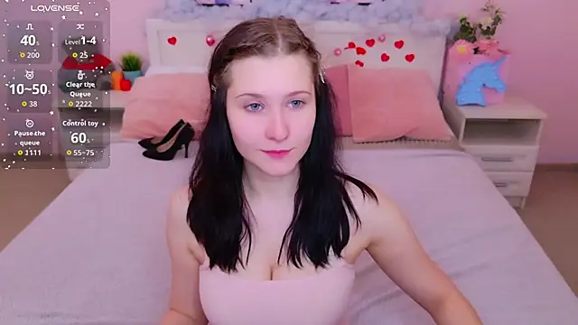 SarahStanley online show from 04.28.26