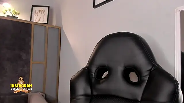 Valkiria ponce online show from 02.20.25