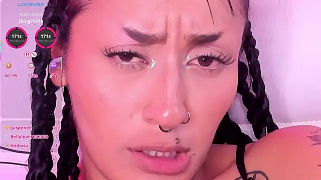 Snapshot of Valkiria_ponce chatting on 05.16.26 Valkiria ponce online show from 05.16.26