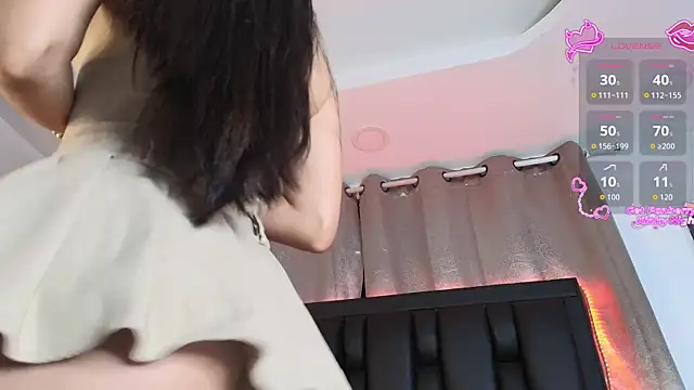 SaraRoy  online show from 06.19.26