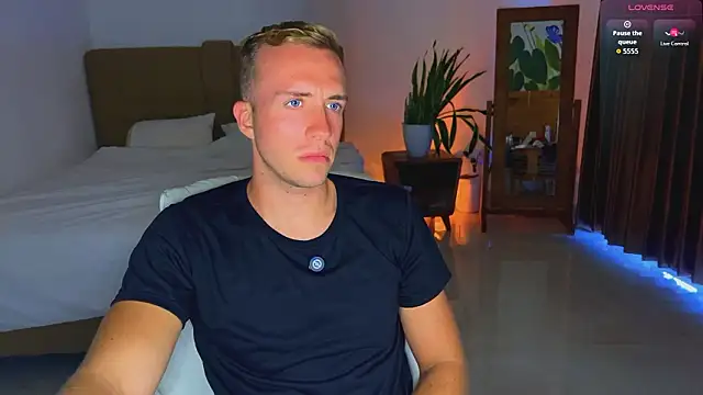 Snapshot of tommy_cumfinger chatting on 03.16.26 tommy cumfinger online show from 03.16.26