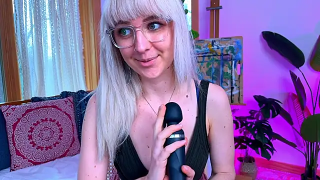 Snapshot of allyelliot chatting on 03.16.26 allyelliot online show from 03.16.26