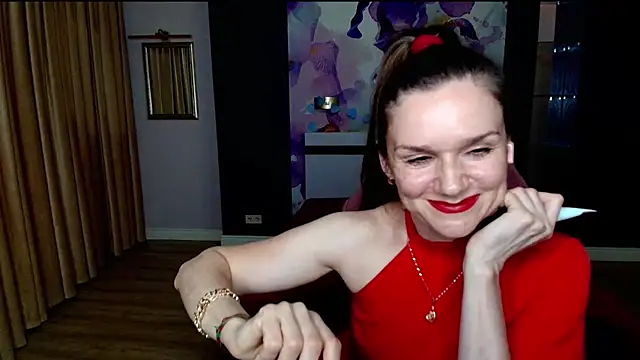 Snapshot of AriaGray chatting on 06.29.26 AriaGray online show from 06.29.26