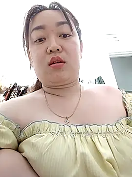 VyOanh2K online show from 02.20.25