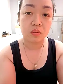 VyOanh2K online show from 03.21.25