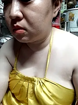VyOanh2K online show from 04.23.26