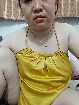 Snapshot of VyOanh2K chatting on 06.25.26 VyOanh2K online show from 06.25.26