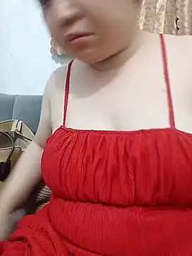 Snapshot of VyOanh2K chatting on 07.31.26 VyOanh2K online show from 07.31.26