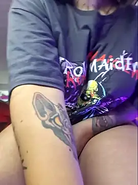 Snapshot of Aria_Bennett21 chatting on 12.16.24 Aria Bennett21 online show from 12.16.24