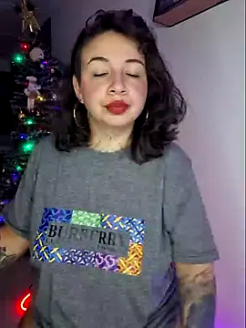 Snapshot of Aria_Bennett21 chatting on 12.22.24 Aria Bennett21 online show from 12.22.24