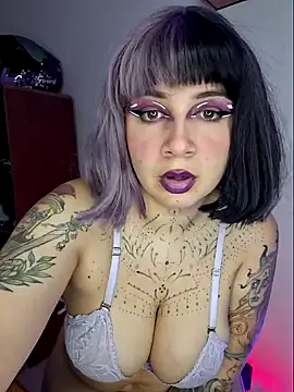 Snapshot of Aria_Bennett21 chatting on 01.12.25 Aria Bennett21 online show from 01.12.25