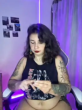 Snapshot of Aria_Bennett21 chatting on 01.19.25 Aria Bennett21 online show from 01.19.25