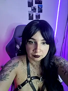 Snapshot of Aria_Bennett21 chatting on 01.22.25 Aria Bennett21 online show from 01.22.25