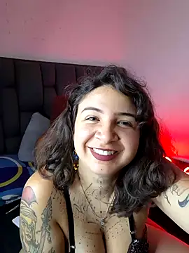 Snapshot of Aria_Bennett21 chatting on 02.09.25 Aria Bennett21 online show from 02.09.25