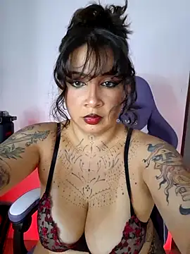 Snapshot of Aria_Bennett21 chatting on 03.21.25 Aria Bennett21 online show from 03.21.25