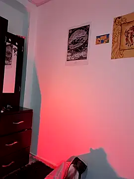 Snapshot of Aria_Bennett21 chatting on 10.04.25 Aria Bennett21 online show from 10.04.25