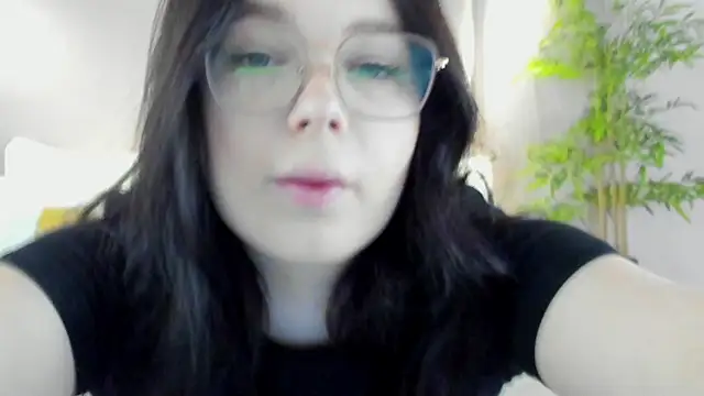 Snapshot of DeniseReese chatting on 07.20.26 DeniseReese online show from 07.20.26