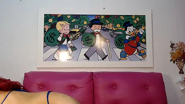 Snapshot of KristalTsXXX chatting on 12.21.24 KristalTsXXX online show from 12.21.24