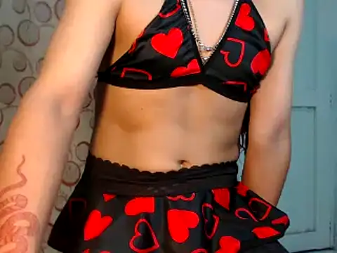 Snapshot of KristalTsXXX chatting on 12.30.24 KristalTsXXX online show from 12.30.24