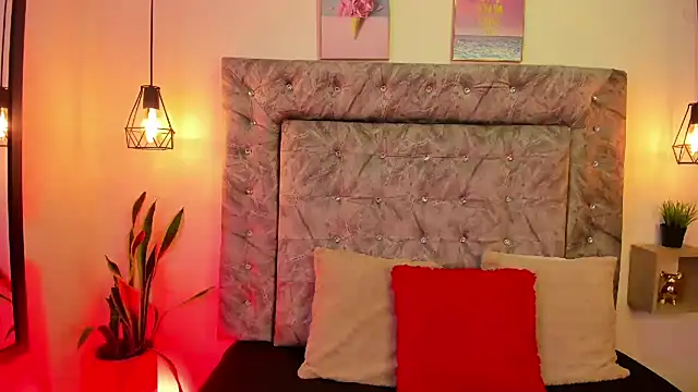 Snapshot of sweet_abby1 chatting on 03.07.25 sweet abby1 online show from 03.07.25