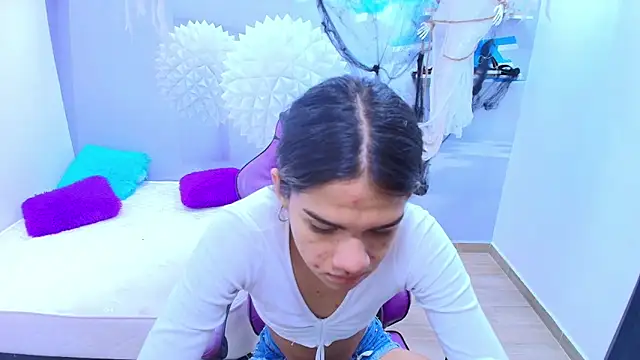 DEMI LEED online show from 10.31.25