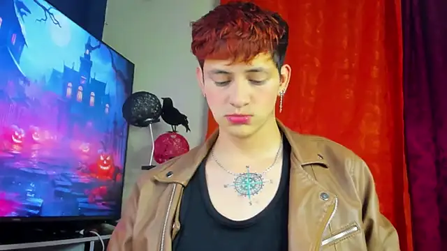 Snapshot of GabyThoms chatting on 10.25.25 GabyThoms online show from 10.25.25