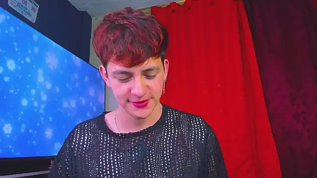 Snapshot of GabyThoms chatting on 12.02.25 GabyThoms online show from 12.02.25