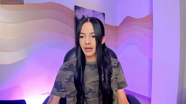 HannahJamesX online show from 06.14.26